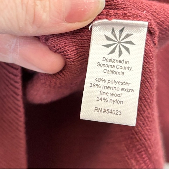 Athleta Women's Crew Neck Sweater - Burgundy - Picture 4 of 5